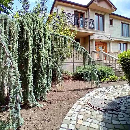 Twins Palace Апарт-отель 3*