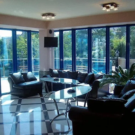 Twins Palace 3* Святые Константин и Елена