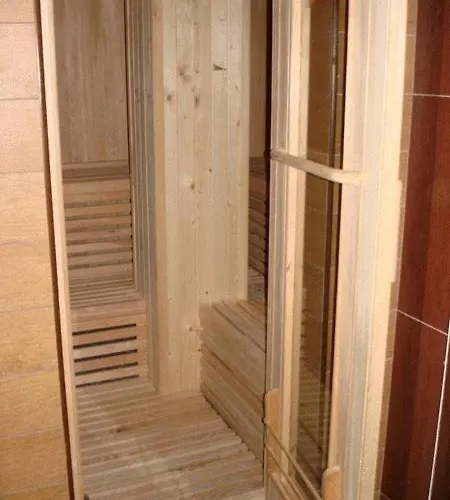 Twins Palace Szent Konstantin és Elena