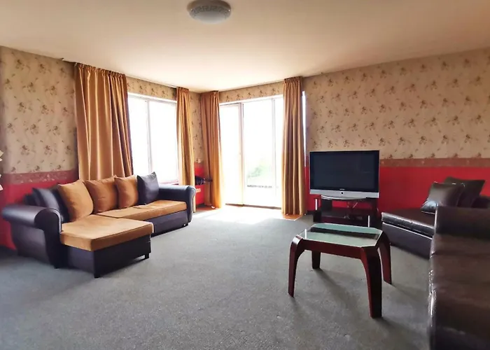 Apartmanhotel Twins Palace 3*