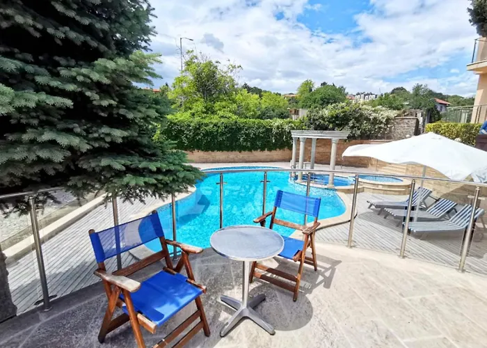 Twins Palace Apartmanhotel