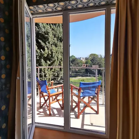 Aparthotel Twins Palace 3*