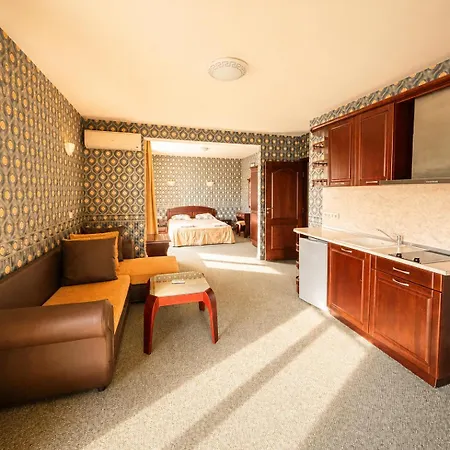 Twins Palace Apartahotel